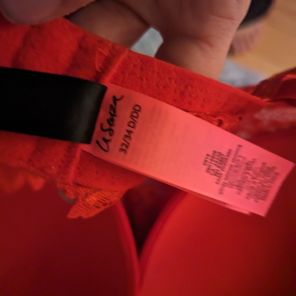 Nwot red le senza 32/34 D/DD - Picture 3 of 3